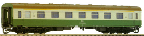 Passenger car 1st class<br /><a href='images/pictures/Tillig/95603.jpg' target='_blank'>Full size image</a>